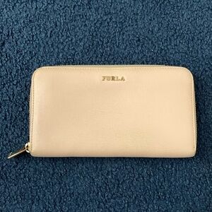 Furla wallet